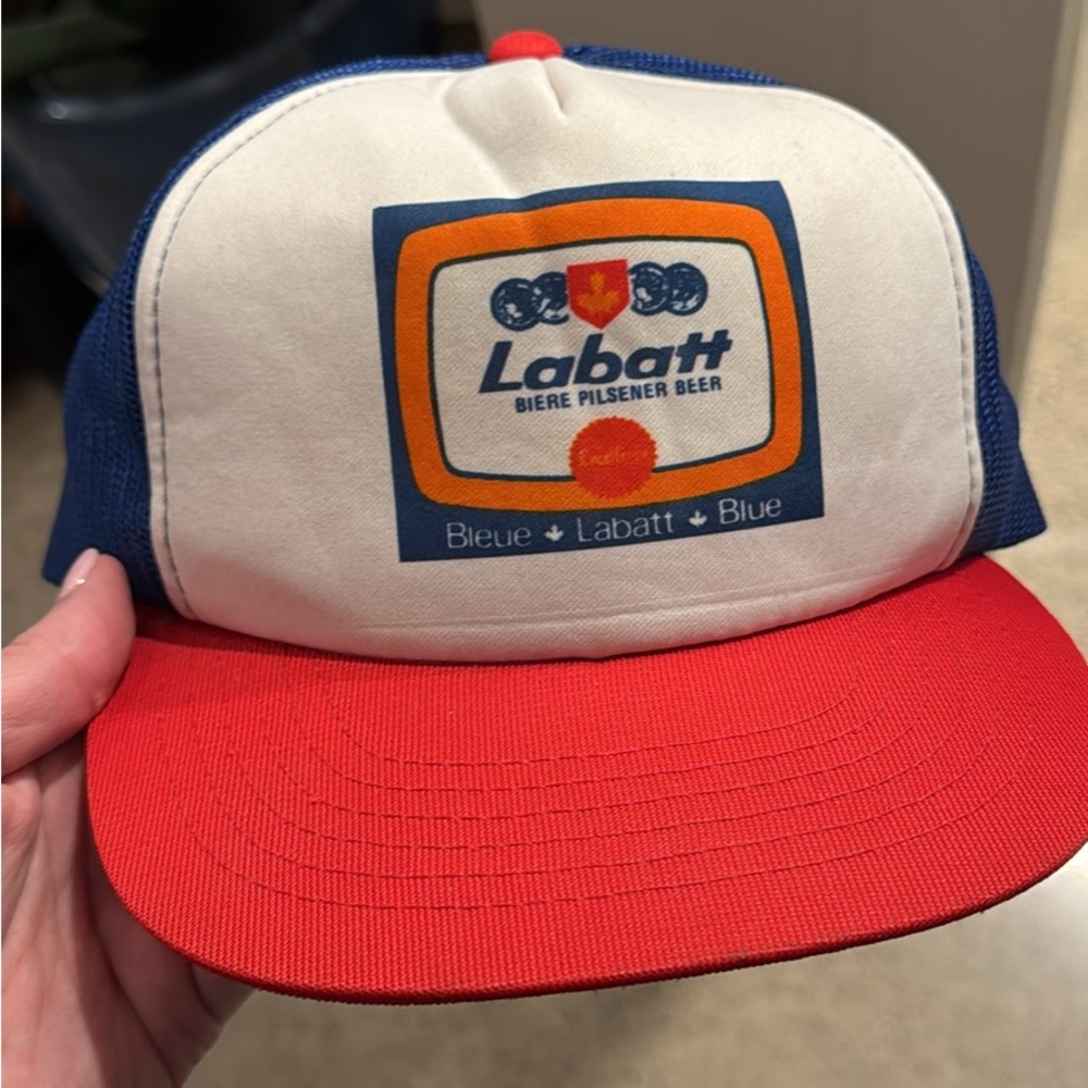 Vintage Labattt Brand Red and Blue Mesh Cap